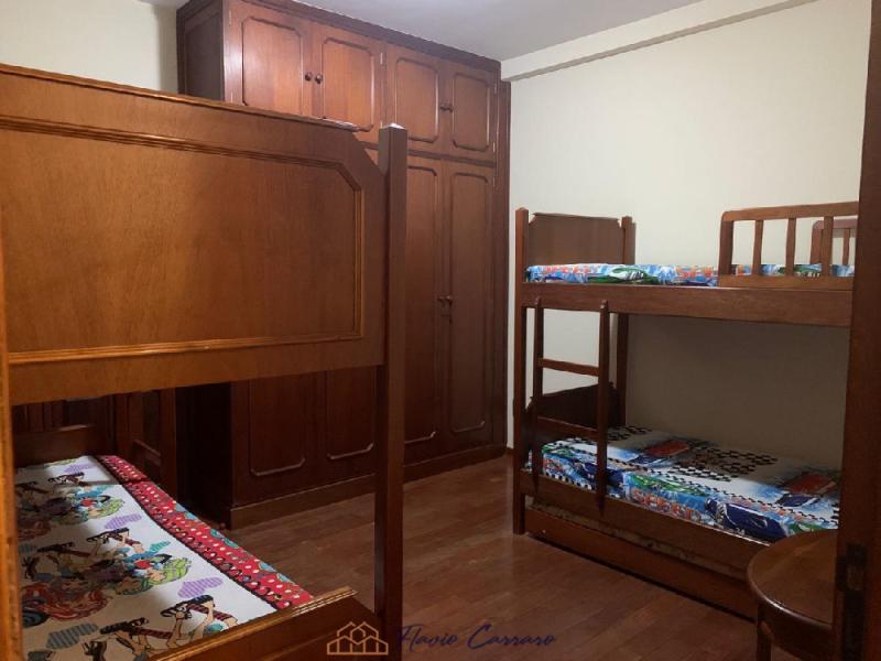 CASA PRÓXIMO AO CENTRO