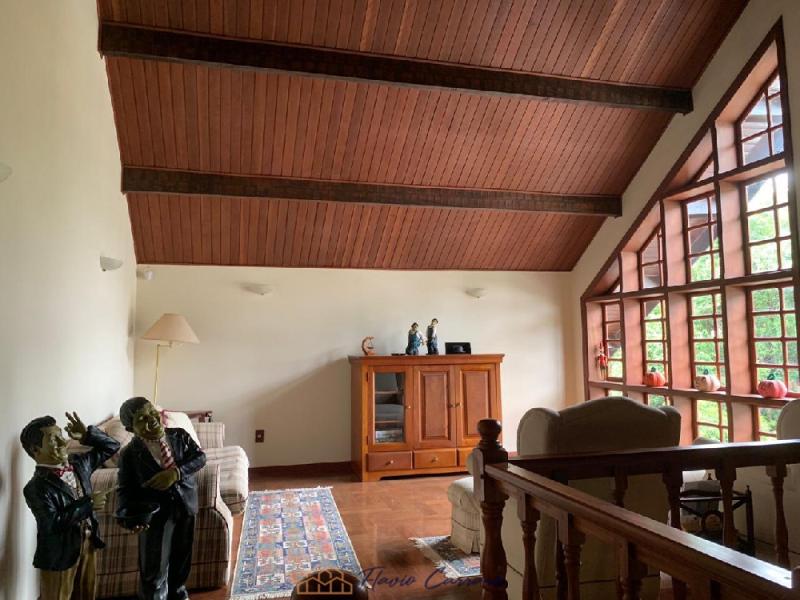 CASA PRÓXIMO AO CENTRO