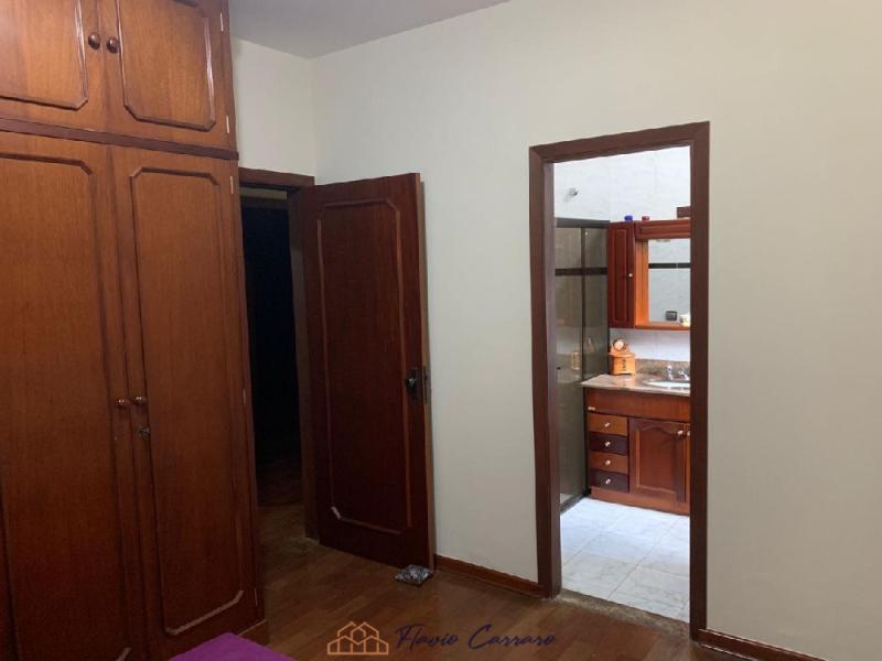 CASA PRÓXIMO AO CENTRO