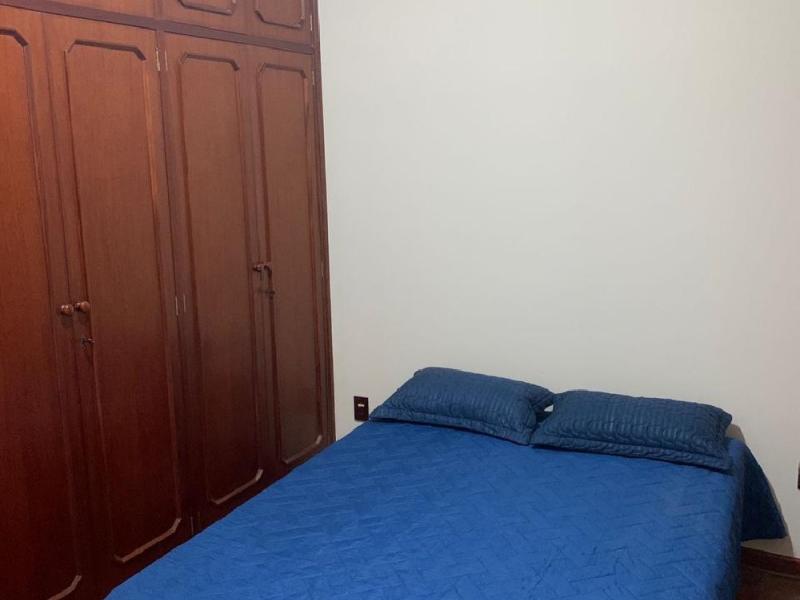 CASA PRÓXIMO AO CENTRO