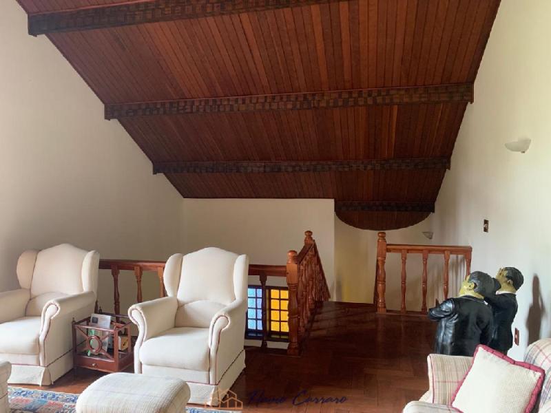 CASA PRÓXIMO AO CENTRO