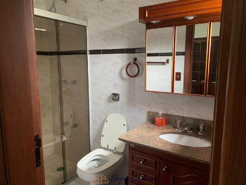 CASA PRÓXIMO AO CENTRO