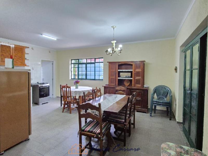 CASA PRÓXIMO AO CENTRO