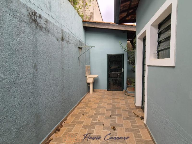 CASA PRÓXIMO AO CENTRO