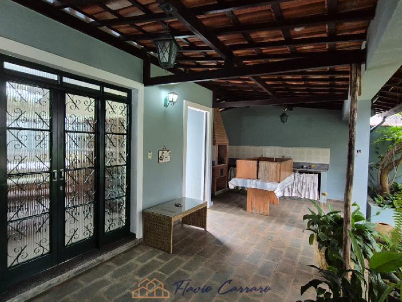 CASA PRÓXIMO AO CENTRO