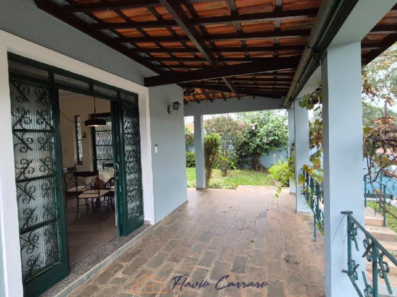 CASA PRÓXIMO AO CENTRO