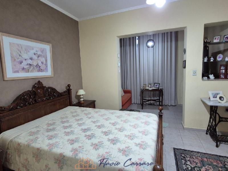 CASA PRÓXIMO AO CENTRO