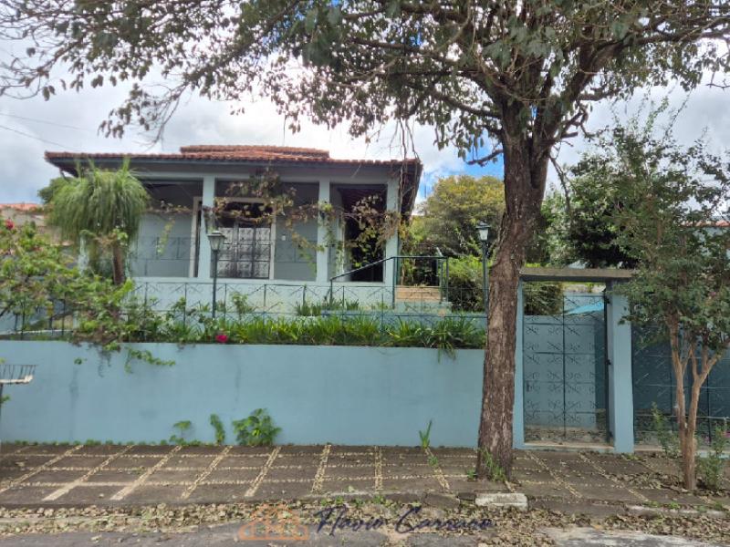 CASA PRÓXIMO AO CENTRO