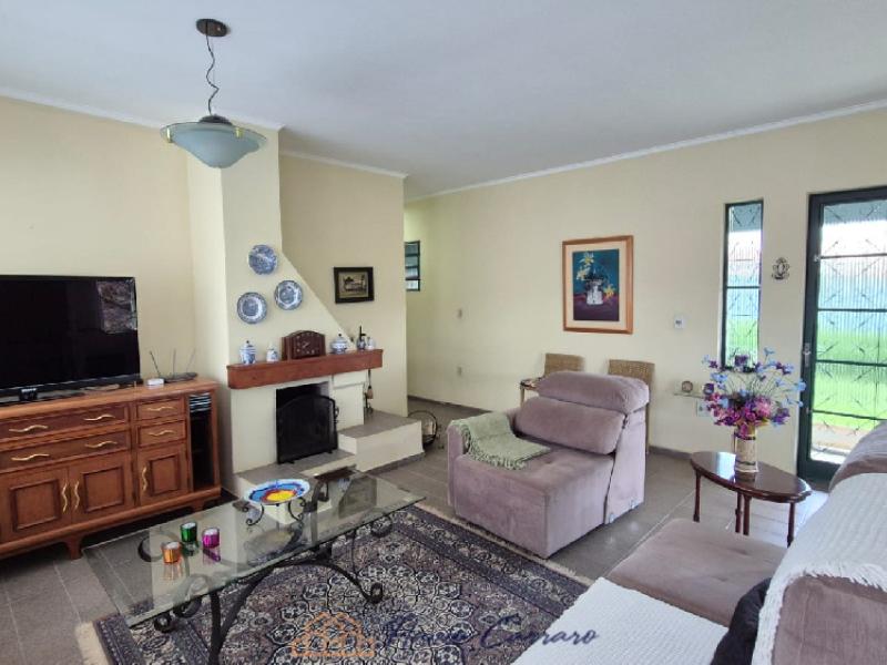 CASA PRÓXIMO AO CENTRO