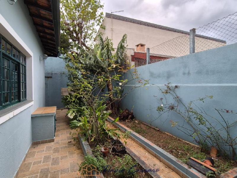 CASA PRÓXIMO AO CENTRO