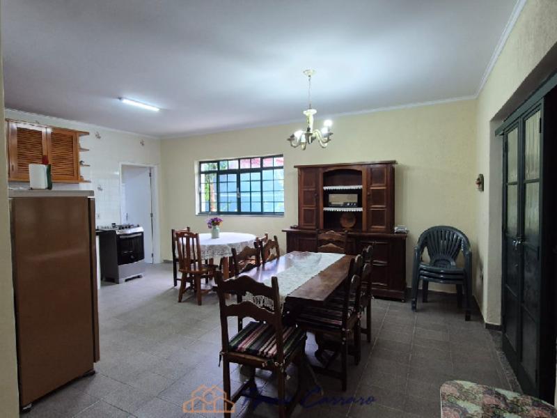 CASA PRÓXIMO AO CENTRO