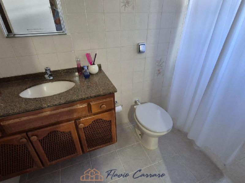 CASA PRÓXIMO AO CENTRO