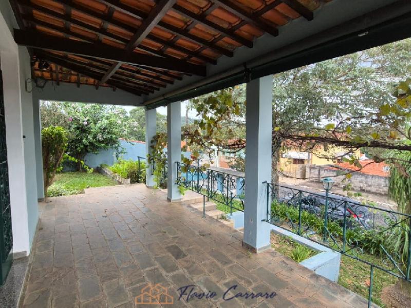 CASA PRÓXIMO AO CENTRO