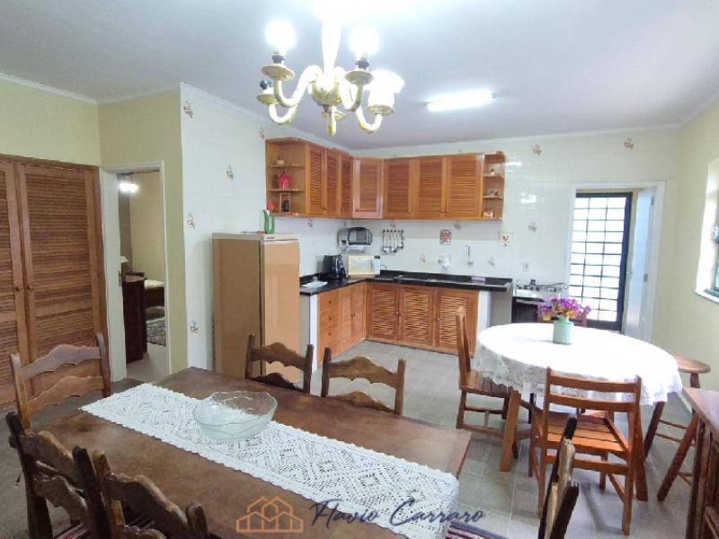 CASA PRÓXIMO AO CENTRO