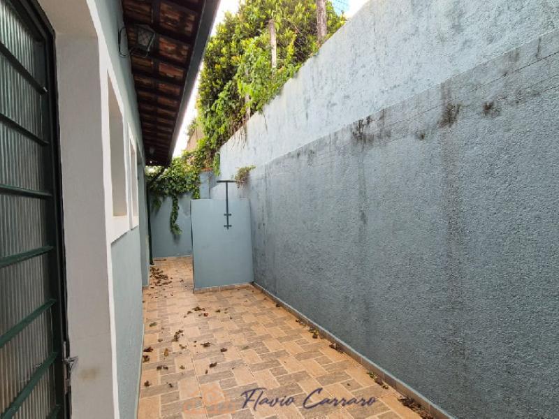 CASA PRÓXIMO AO CENTRO