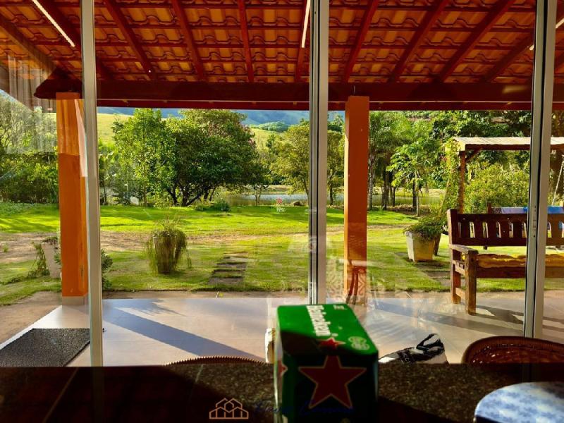 SITIO EM SERRA NEGRA-SP