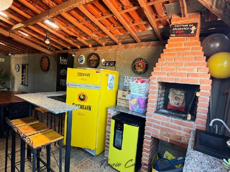 CASA PRÓXIMO AO CENTRO
